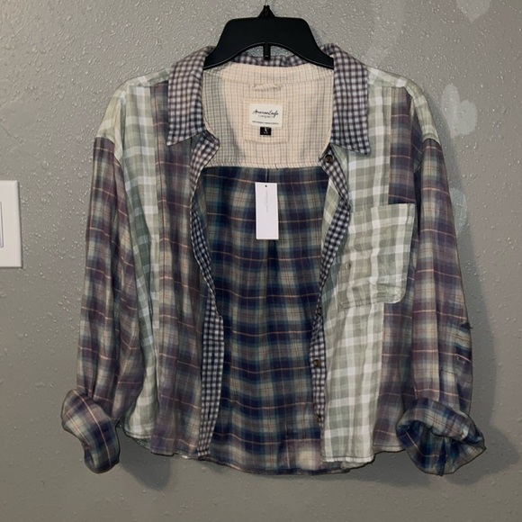 American Eagle Outfitters Tops - NEW❗️American Eagle Cropped Color Block Flannel